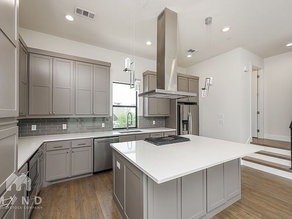 5th image of 4515 Cabell Dr Unit 102