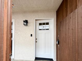 310 20th St #B, Huntington Beach, CA 92648