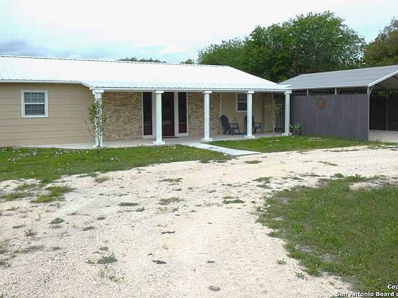 3rd image of 2592 Southgate