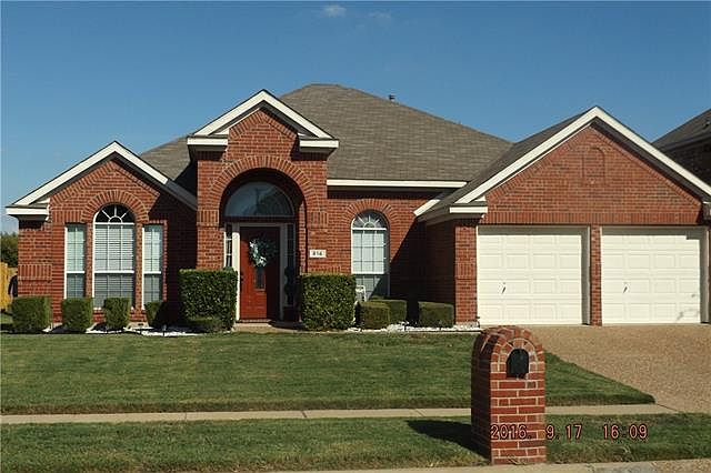 1st image of 816 Magnolia Trl