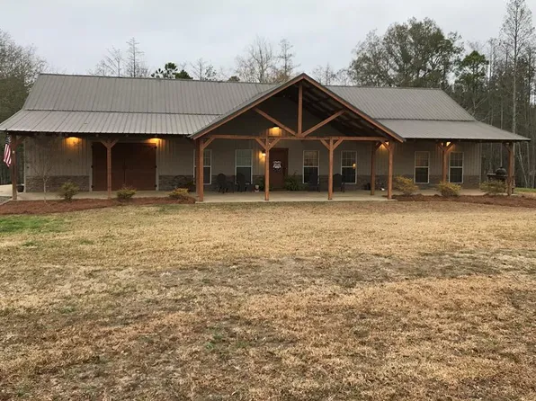 1744 Harper Ln, Douglas, GA 31535