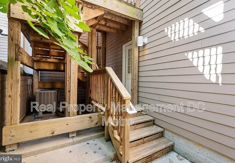 3925 Fulton St NW #2 — Photo 20