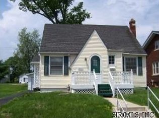 223 S Main St, Edwardsville, IL 62025