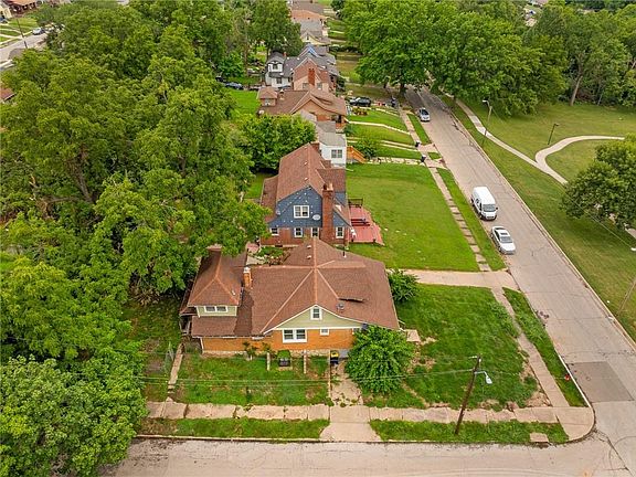 5th image of 5146 Brooklyn Ave