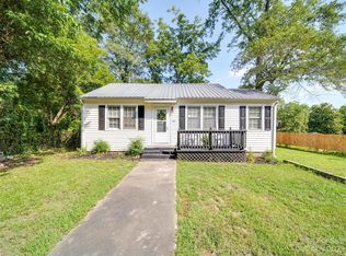 705 Peach St, Wadesboro, NC 28170