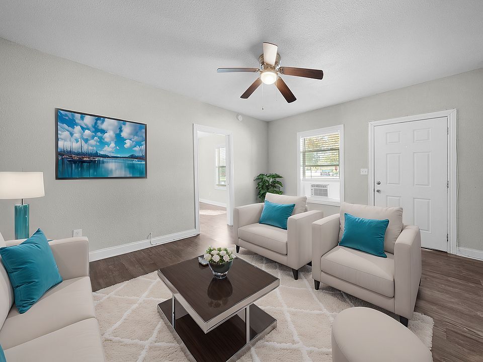 1st image of 3720 Sockwell Blvd #4