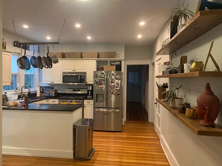 102 Fletcher St — Photo 2