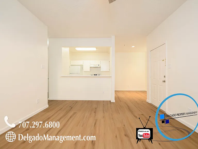 1201 Glen Cove Pkwy #806 — Photo 9