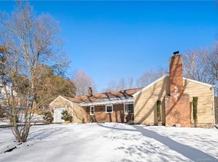 20 Grant Hill Rd, Bloomfield, CT 06002