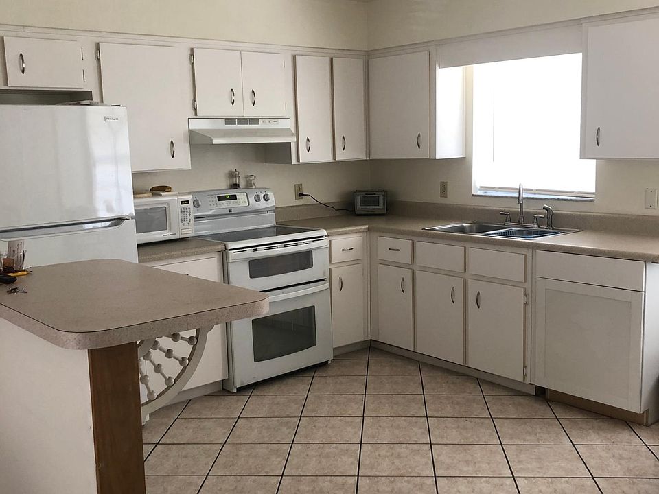 1st image of 1281 W Winnemissett Ave