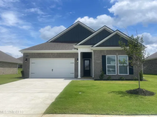 8320 Gum Pond Dr, Olive Branch, MS 38654