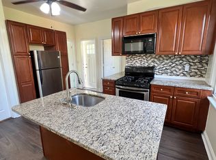 (Undisclosed Address), Yonkers, NY 10701