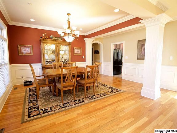 3rd image of 149 Greenlawn Dr