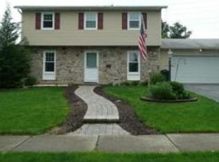 205 Circle Dr, Catasauqua, PA 18032