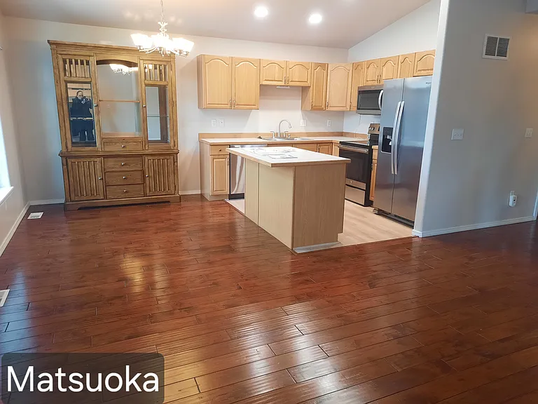 2576 Glacier St — Photo 3