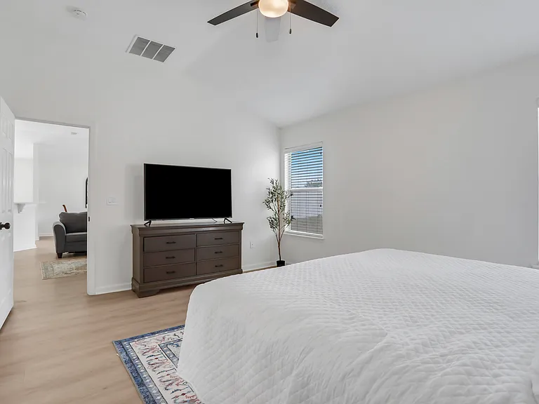 2626 Fernleaf Dr — Photo 3