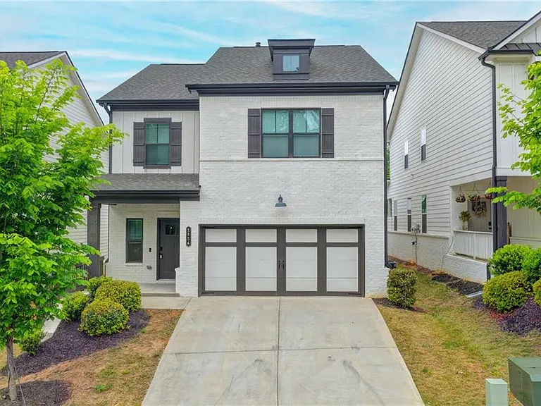 1854 Westfall Lndg — Photo 2