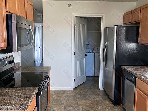 4th image of 1931 Harvest Moon Dr APT A