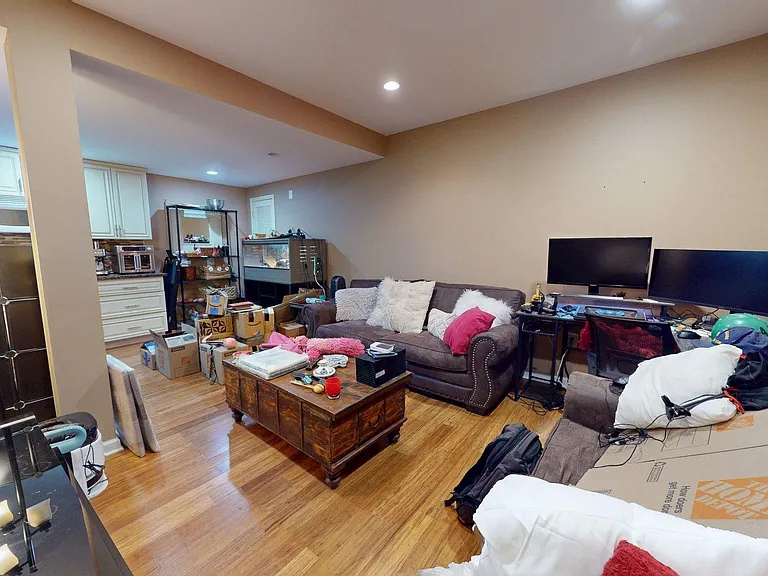 5803 Hall St — Photo 27