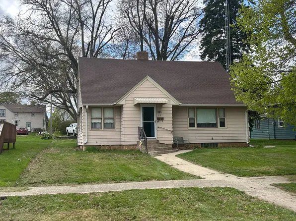 412 S Walnut St, Odebolt, IA 51458