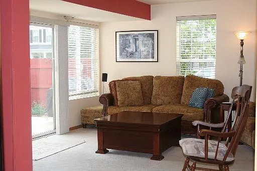 963 Serendipity Dr — Photo 4