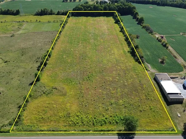 Moulin Ave NE, Alliance, OH 44601