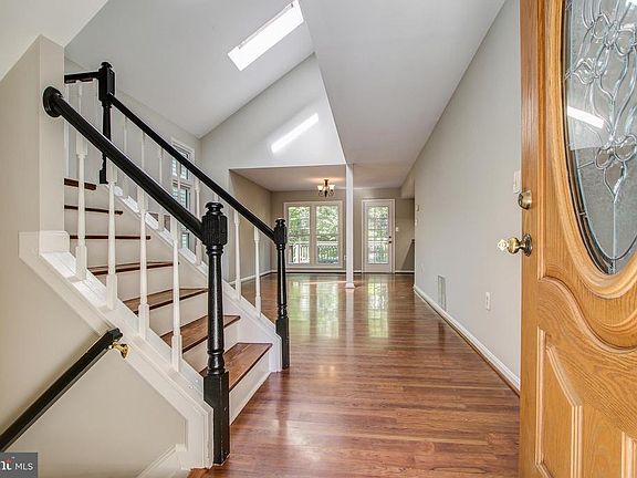 3rd image of 20410 Bargene Way