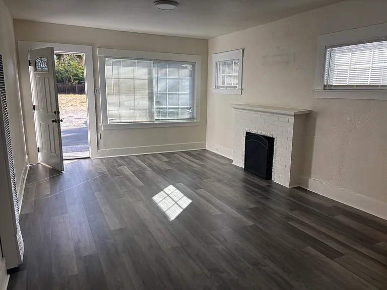 22441 Dole Way — Photo 3