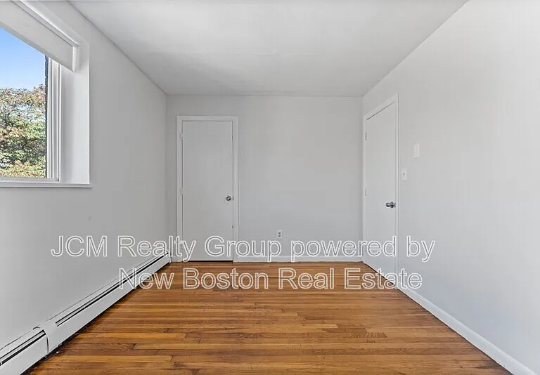 580 Cummins Hwy — Photo 10