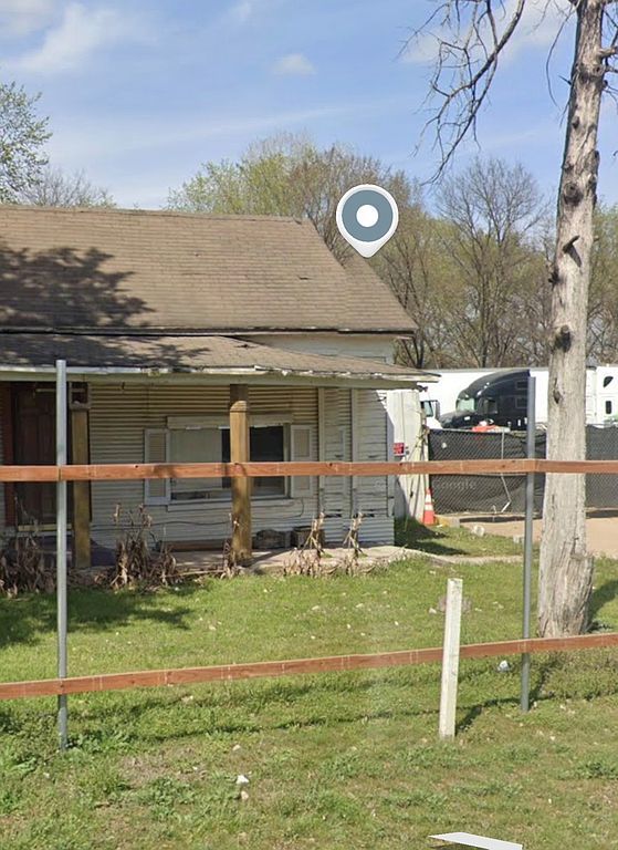 4927 Simpson Stuart Rd - Property Image