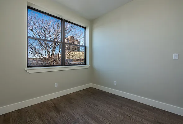 Rented by Nooklyn NYC LLC | media 52