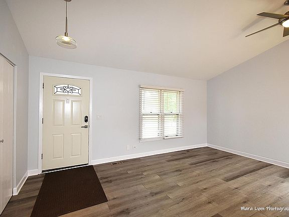 2nd image of 1114 Buttonwood Dr