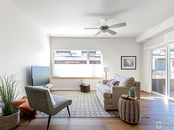4th image of 1316 Snowberry Ln #103