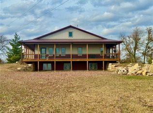 109 Lakeview Ln, Linn Valley, KS 66040
