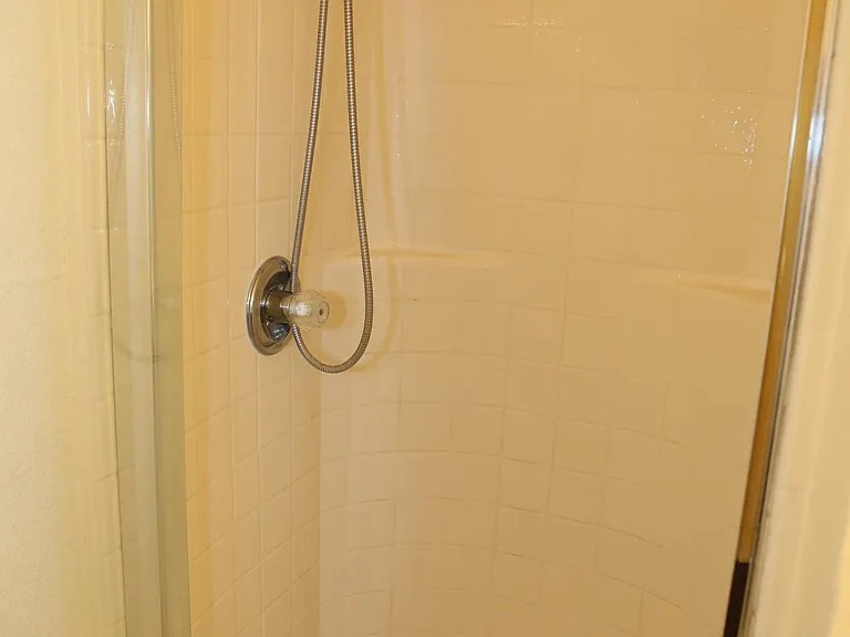 7305 Maplewood Dr — Photo 54