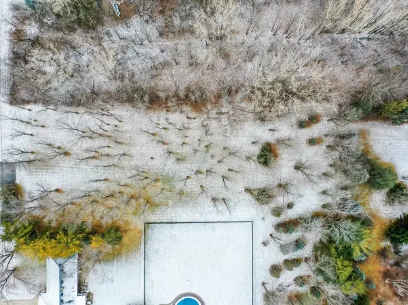 N Olde Casaloma Dr, Appleton, WI 54913