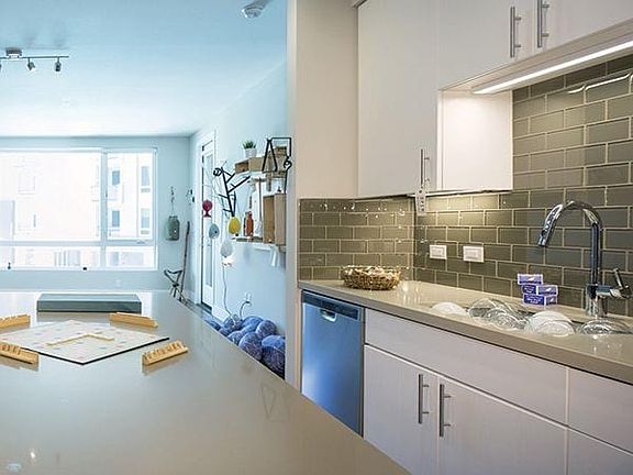 5th image of 50 Saratoga Ave #319