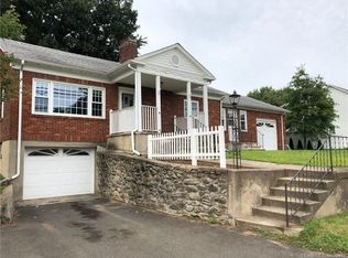20 Coe Ln, Ansonia, CT 06401