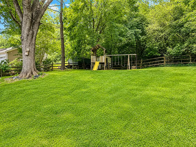 6716 Windyrush Rd — Photo 16