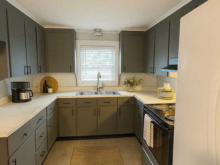 117 Dow Ave #3 — Photo 3