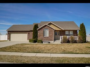 3573 N 3050 W, Farr West, UT 84404