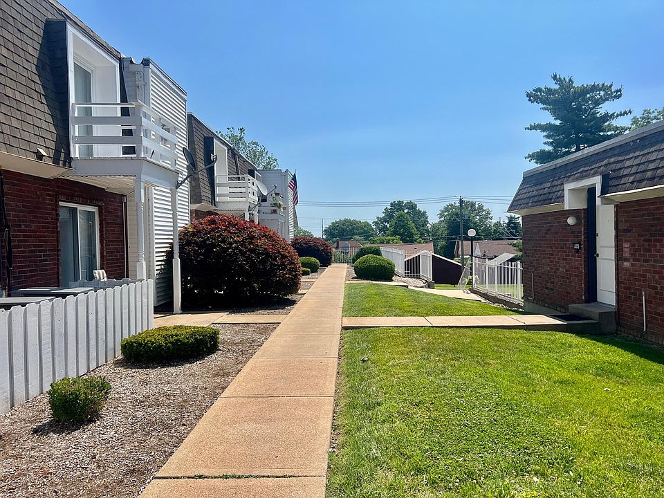 1st image of 9971 Chateau Roi Ct #A