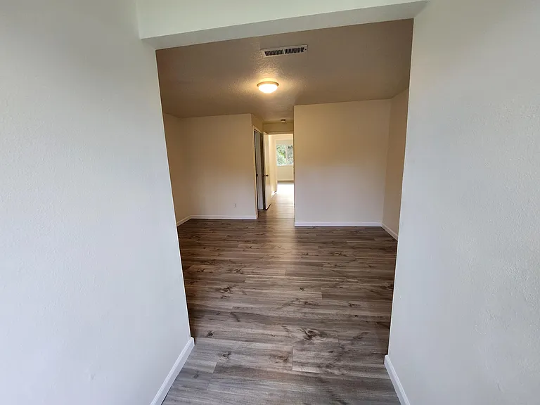 15477 SW Donna Ct — Photo 28