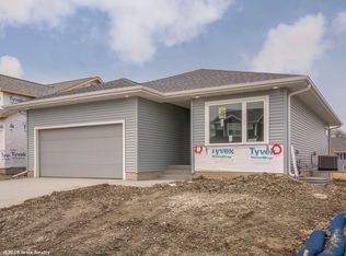 1517 Bennetts Way NW, Altoona, IA 50009
