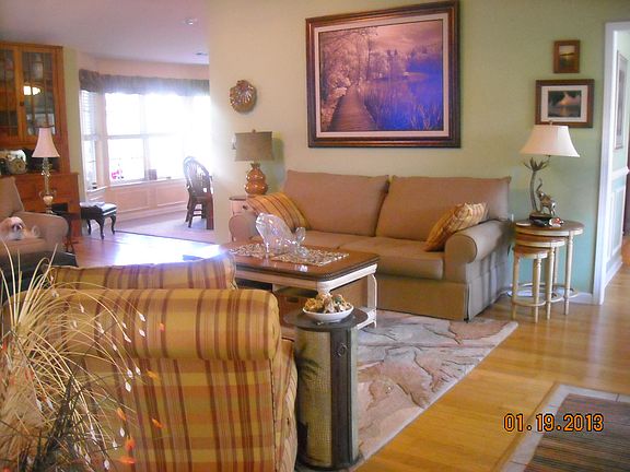 vaulted ceiling large LR