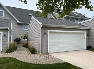 304 Harbor Pointe Dr, East Peoria, IL