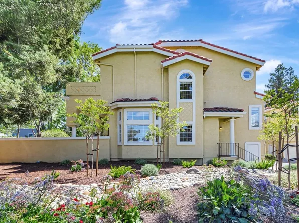 10 Tyrella Ct, Mountain View, CA 94043