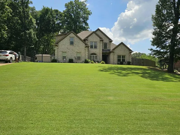 205 Countryside Dr, Oakland, TN 38060