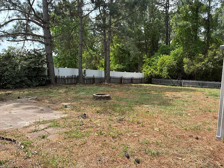 8021 Pleasant Point Ln — Photo 17