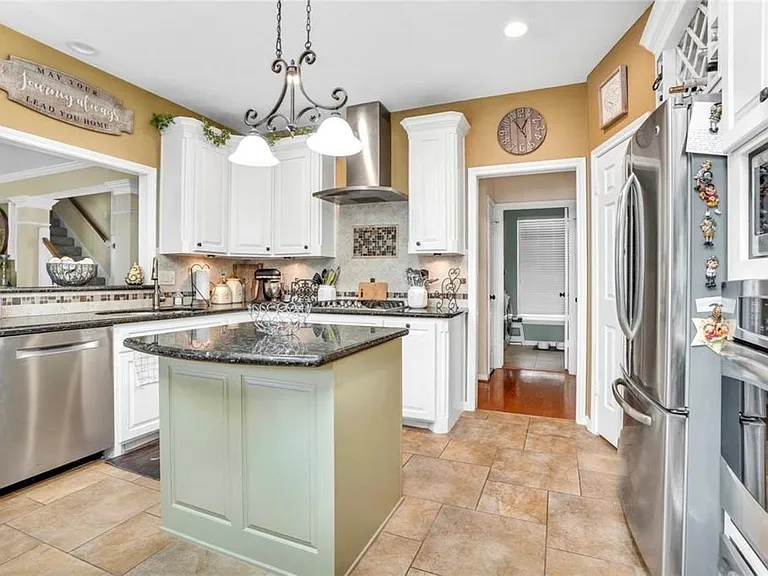 18214 Spruce Creek Dr — Photo 14